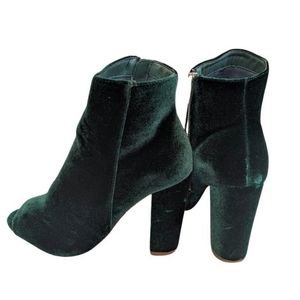 Velvet Dark Green Zip Up Peep-toe Booties